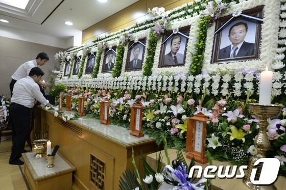 본문 이미지 - 노량진 배수지 수몰사고로 숨진 7명의 희생자 합동분향소가 마련된 고대구로병원 장례식장. © News1 안은나 기자