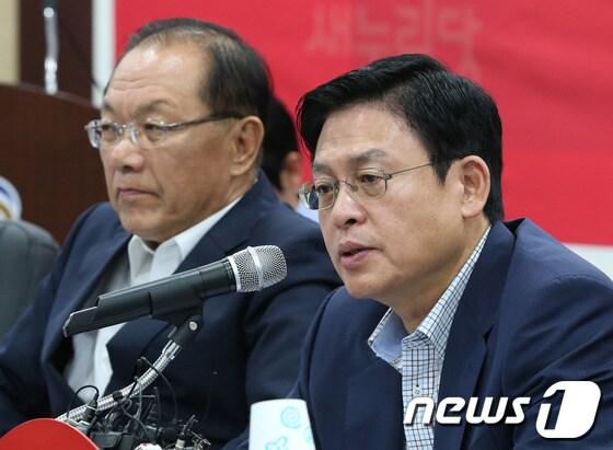 본문 이미지 - 정우택 새누리당 최고위원. 2013.7.25/뉴스1 © News1 송원영 기자