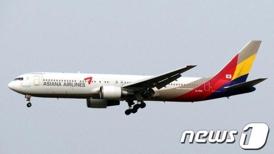 본문 이미지 - 아시아나항공 B767-300© News1  