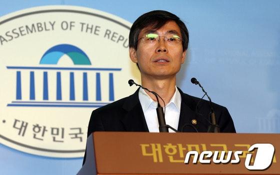 본문 이미지 - 조경태 민주당 최고위원. 2013.7.25/뉴스1 © News1 허경 기자