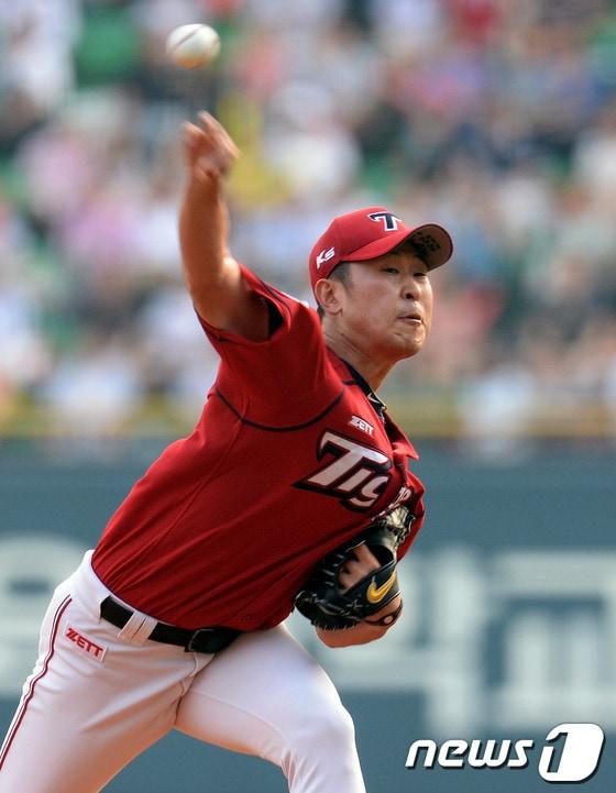 본문 이미지 - FA신분으로 메이저리그에 도전장을 내민 윤석민. © News1   이동원 기자
