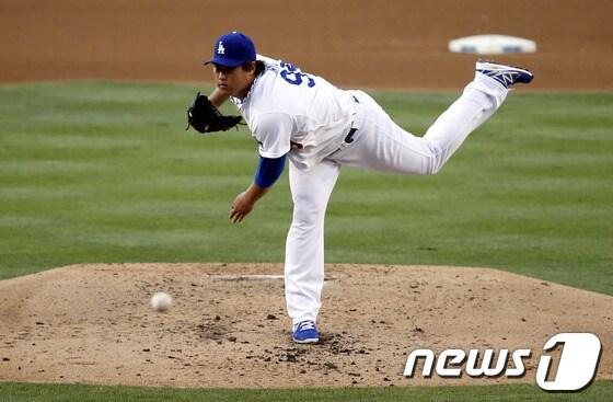 본문 이미지 - &#39;코리안 몬스터&#39; 류현진&#40;LA 다저스&#41;이 3일&#40;한국시간&#41; 시카고 컵스를 상대로 시즌 10승에 도전한다. © News1   &#40;액션이미지스=뉴스1&#41;