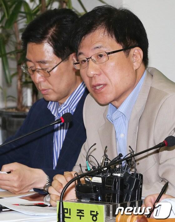 본문 이미지 - 신경민 민주당 최고위원 2013.7.5/뉴스1 © News1 송원영 기자