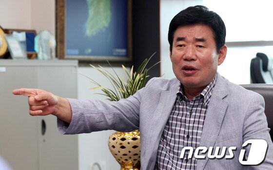 본문 이미지 - 김진표 민주당 의원. 2013.8.13/뉴스1 © News1 허경 기자