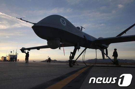 본문 이미지 - 미군 무인기인 드론 MQ-1 프레데터. (자료사진) ⓒ AFP=News1