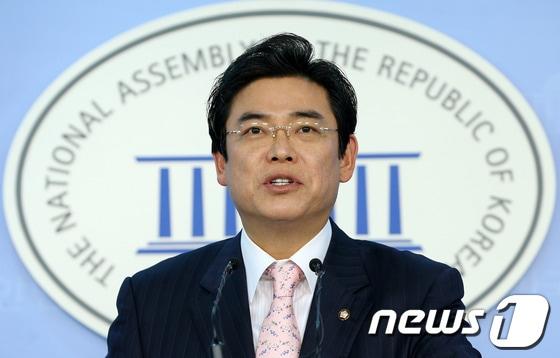 본문 이미지 - 홍지만 새누리당 원내대변인. 2013.9.2/뉴스1 © News1   오대일 기자