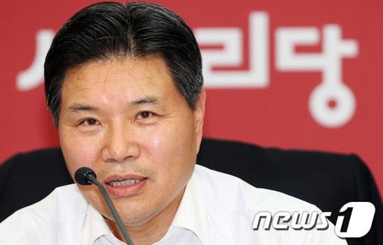 본문 이미지 - 홍문종 새누리당 사무총장. /뉴스1 © News1 오대일 기자 