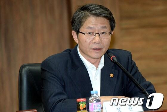 본문 이미지 - 류길재 통일부 장관 2013.9.25/뉴스1 © News1   박정호 기자