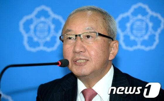 본문 이미지 - 현오석 부총리 겸 기획재정부 장관 /뉴스1 © News1   박정호 기자