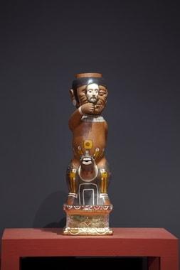 본문 이미지 - ‘2013 경기세계도자비엔날레’의 하이라이트인 국제지명공모전의 그랑프리에 페루출신 쿠쿨리 벨라드의 ‘수호자 산티아고(Patron Santiago)’가 최종 선정됐다. © News1  