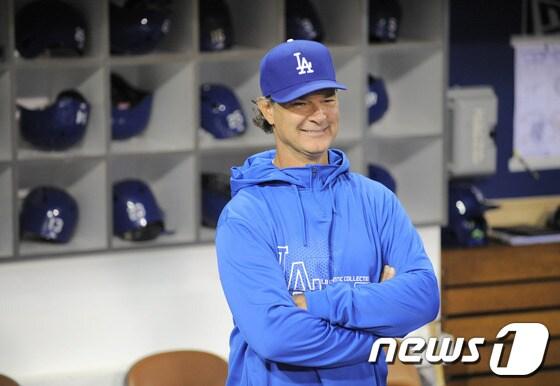 본문 이미지 - 미국 메이저리그 LA 다저스의 돈 매팅리 감독. © AFP=News1  