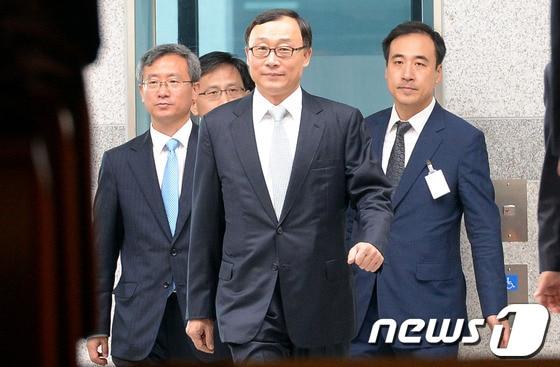 본문 이미지 - 채동욱 전 검찰총장이 9월 30일 오전 서울 서초동 대검찰청 별관에서 열린 퇴임식에 참석하고 있다. © News1 양동욱 기자