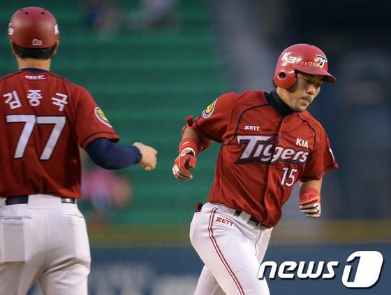 본문 이미지 - 이용규 선수. 2013.9.5/뉴스1 © News1   이동원 기자