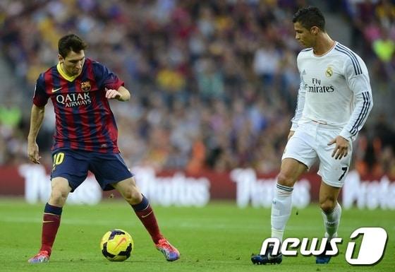 본문 이미지 - 크리스티아누 호날두&#40;29·레알 마드리드&#41;와 리오넬 메시&#40;28·FC 바르셀로나&#41;.© AFP=News1 