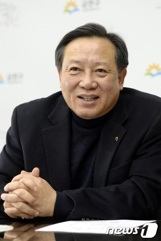 본문 이미지 - 차성수 금천구청장이 21일 서울 금천구청 구청장실에서 민영뉴스통신사 뉴스1코리아와 신년인터뷰를 하고 있다. 2014.1.21/뉴스1 © News1   안은나 기자