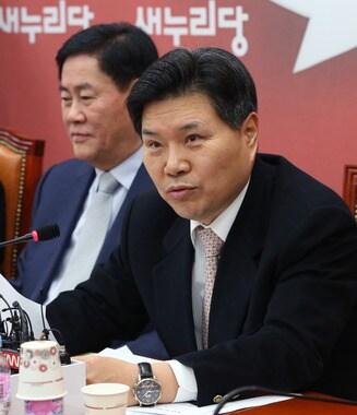 본문 이미지 - 홍문종 새누리당 사무총장. 2014.1.28/뉴스1 © News1 송원영 기자