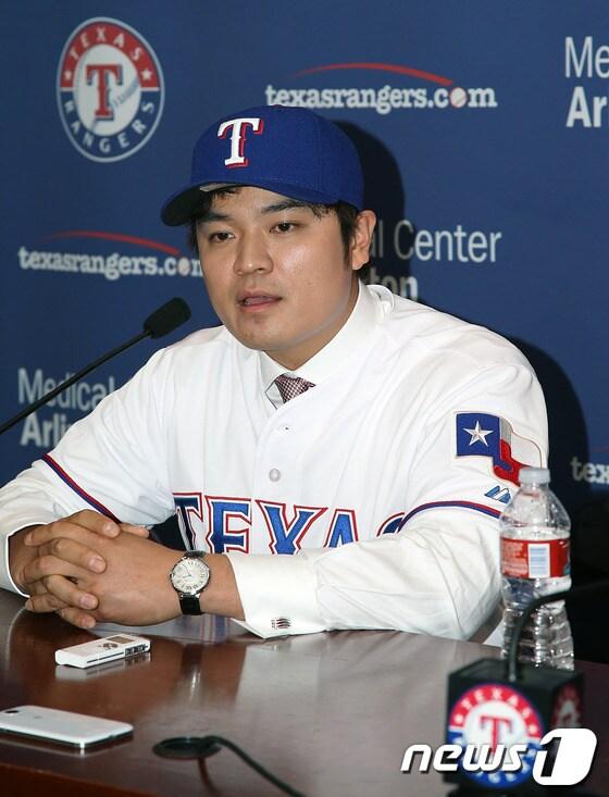 본문 이미지 - 미국 메이저리그 텍사스 레인저스 소속의 추신수&#40;32&#41;. © AFP=News1  