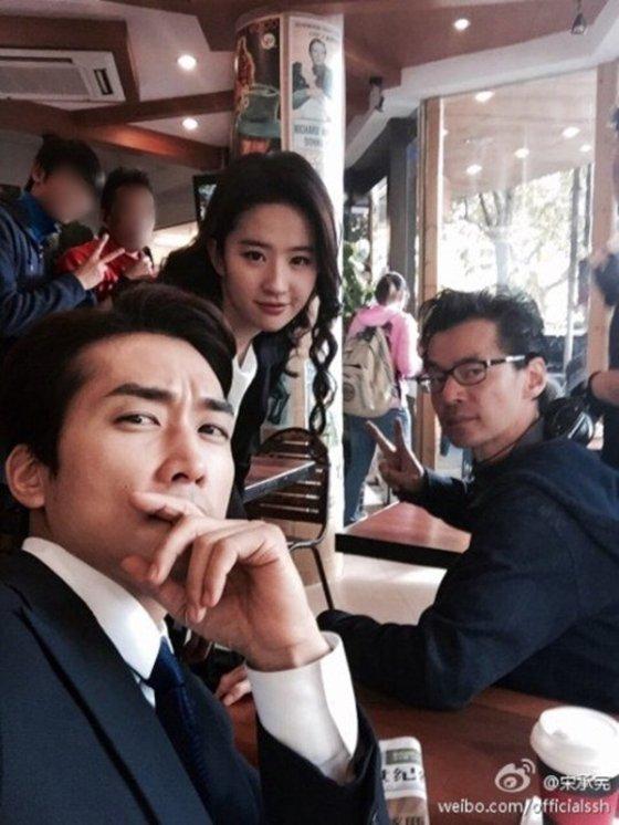 본문 이미지 - ⓒ  송승헌 웨이보 캡처