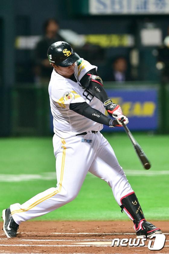 본문 이미지 - 소프트뱅크 호크스 이대호(33). (뉴스1 자료사진)  ⓒ News1 김진환 기자