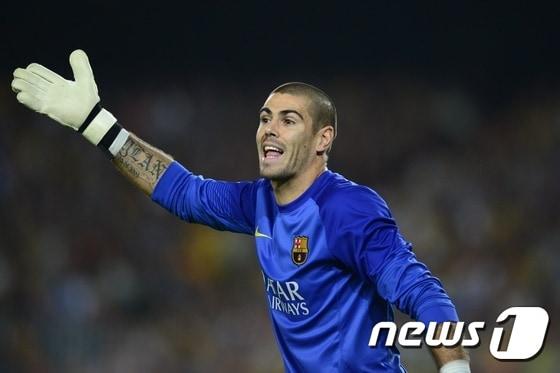 본문 이미지 - 맨체스터 유나이티드가 전 바르셀로나 골키퍼 빅토르 발데스의 영입을 9일(한국시간) 발표했다. ⓒ AFP=News1