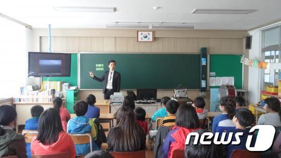 본문 이미지 - 부여석성초 음주 흡연 건겅중진 교육 ⓒ News1