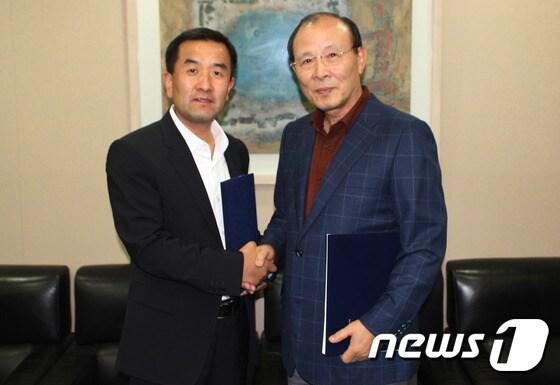 본문 이미지 - 아가방앤컴퍼니는 최대주주인 김욱 대표이사와 랑시코리아가 주식 양수도를 위한 본 계약을 체결했다고 30일 밝혔다. (사진제공=아가방앤컴퍼니) ⓒ News1