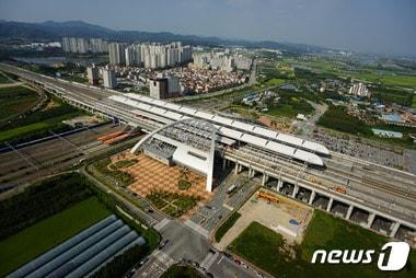 본문 이미지 -  KTX오송역. ⓒ News1 D.B