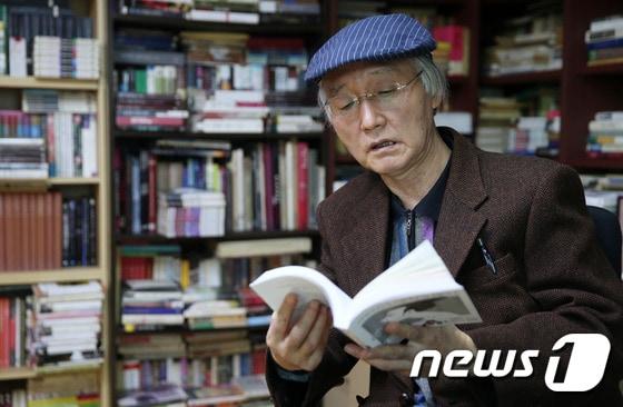 본문 이미지 - 고 마광수 전 연세대 교수 생전 모습.ⓒ News1 오대일 기자