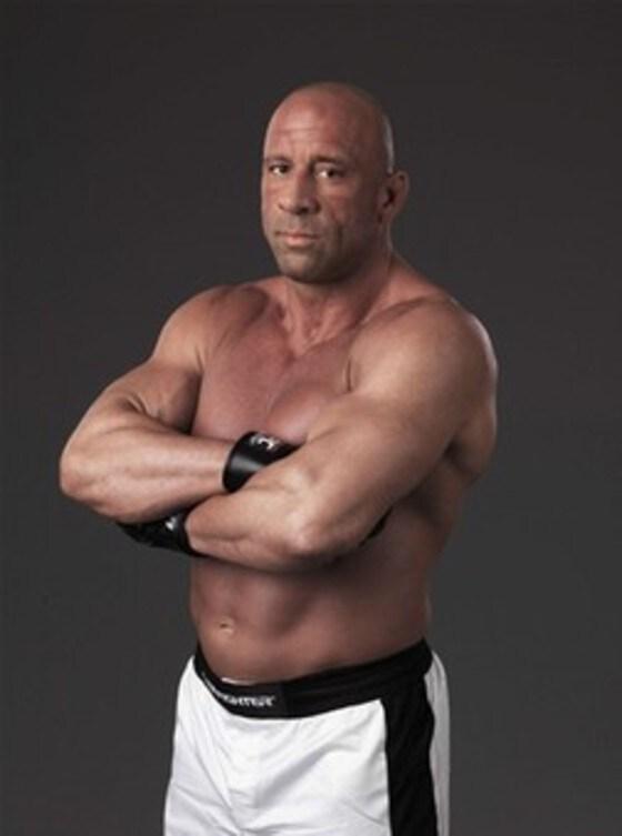 본문 이미지 - 마동석이 개인 트레이너 시절 훈련했던 마크 콜먼. ⓒ News1