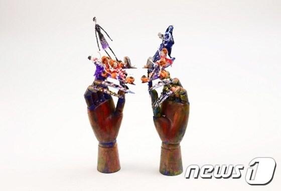 본문 이미지 - 중부대 미용분장학과 4학년 김세아 학생 작품. 작품명 '네일 지옥'.ⓒ News1
