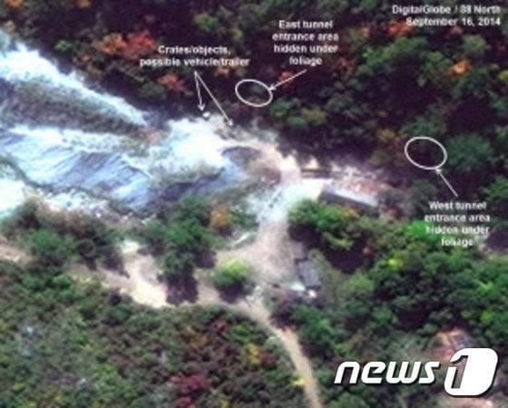 본문 이미지 - 미국 존스홉킨스대의 북한 전문 웹사이트인 "38노스"는 11일 북한 풍계리 핵실험장에서의 핵실험 관련 활동이 포착되고 있지는 않다고 분석했다.(사진:38노스) 2014.12.11/뉴스1 ⓒ News1 서재준 기자