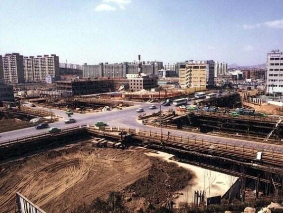본문 이미지 - 1970년대 현 강남역 사거리