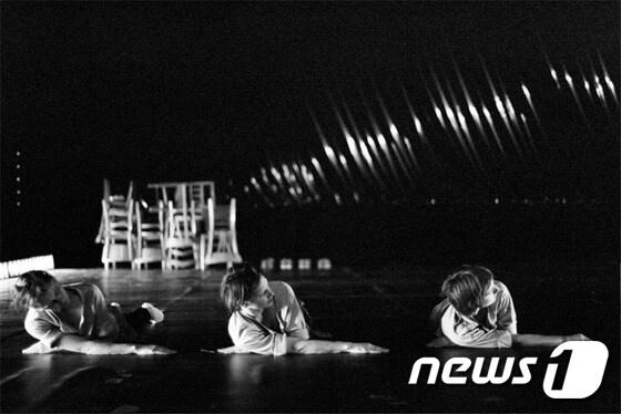 본문 이미지 - 로사스 무용단. (LG아트센터) ⓒ News1