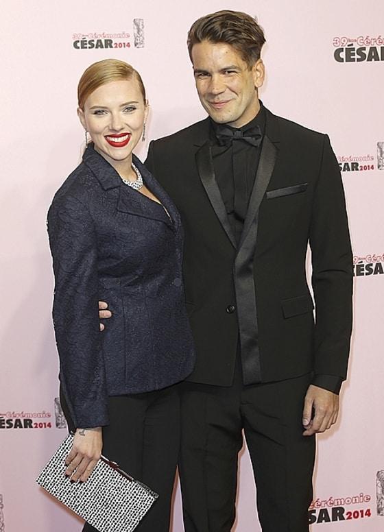 본문 이미지 - 결혼 사실이 알려진 스칼렛 요한슨과 로메인 도리악. ⓒ News1