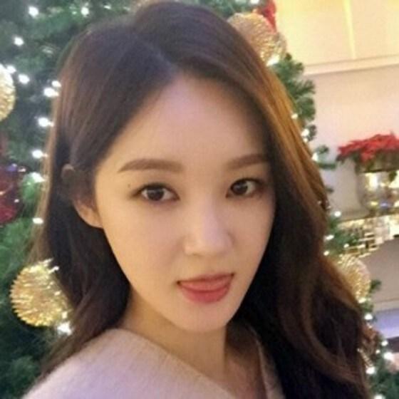 본문 이미지 - 강민경 인스타그램