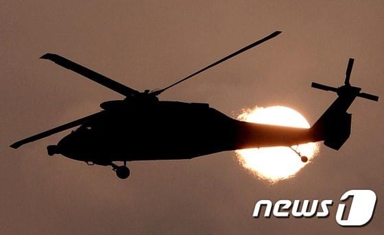본문 이미지 - UH-60 '블랙호크' 헬기. 2014.12.29/뉴스1 ⓒ News1 손형주 기자