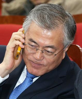 본문 이미지 - 문재인 민주당 의원. 2014.2.10/뉴스1 © News1 오대일 기자