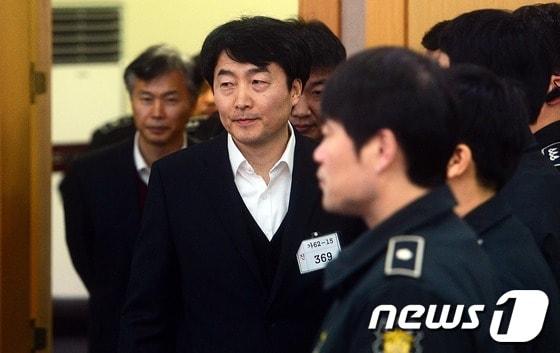 본문 이미지 - 이석기 통합진보당 의원. © News1 사진공동취재단