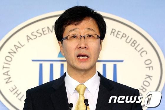 본문 이미지 - 천호선 정의당 대표.2014.3.10/뉴스1 © News1   이광호 기자