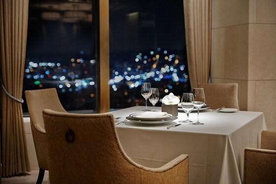 본문 이미지 - 신라호텔이 운영하는 '콘티넨탈' 레스토랑© News1  