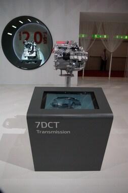 본문 이미지 - 현대·기아자동차 7단 듀얼클러치 변속기(DCT)© News1   (제네바(스위스)=뉴스1) 류종은 기자