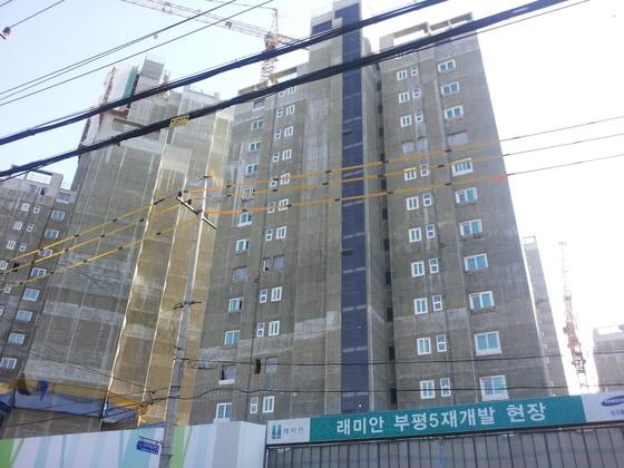 본문 이미지 - '래미안 부평' 공사현장/사진=임해중 기자© News1 