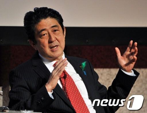 본문 이미지 - 아베 신조 일본 총리. © AFP=뉴스1 정이나 기자
