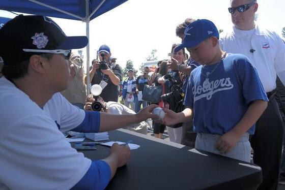 본문 이미지 - 류현진&#40;27&#41;. &#40;사진-LA 다저스 구단 공식 트위터&#41;© News1  