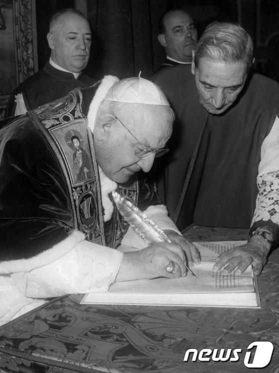 본문 이미지 - 교황 요한 23세.(천주교 서울대교구 제공)© News1 