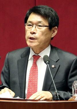 본문 이미지 - 이군현 새누리당 의원.2014.4.3/뉴스1 2014.08.07/뉴스1 ⓒ News1