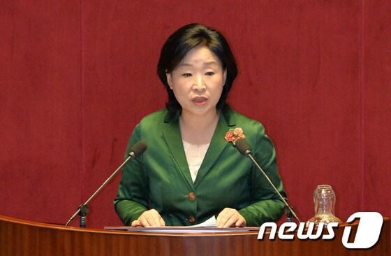 본문 이미지 - 심상성 정의당 원내대표. 2014.4.4/뉴스1 © News1 박세연 기자