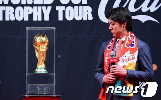 본문 이미지 - 홍명보 국가축구대표팀 감독. 2014.4.4/뉴스1 © News1   양동욱 기자