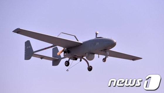 본문 이미지 - 육군 무인정찰기 '송골매'. .2014.4.8/뉴스1
