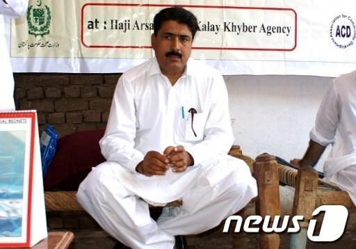 본문 이미지 - 미국의 오사마 빈라덴 사살작전 당시 미 중앙정보국(CIA)에 정보를 제공한 것으로 알려진 파키스탄 의사 샤킬 아프리디. © AFP=뉴스1 